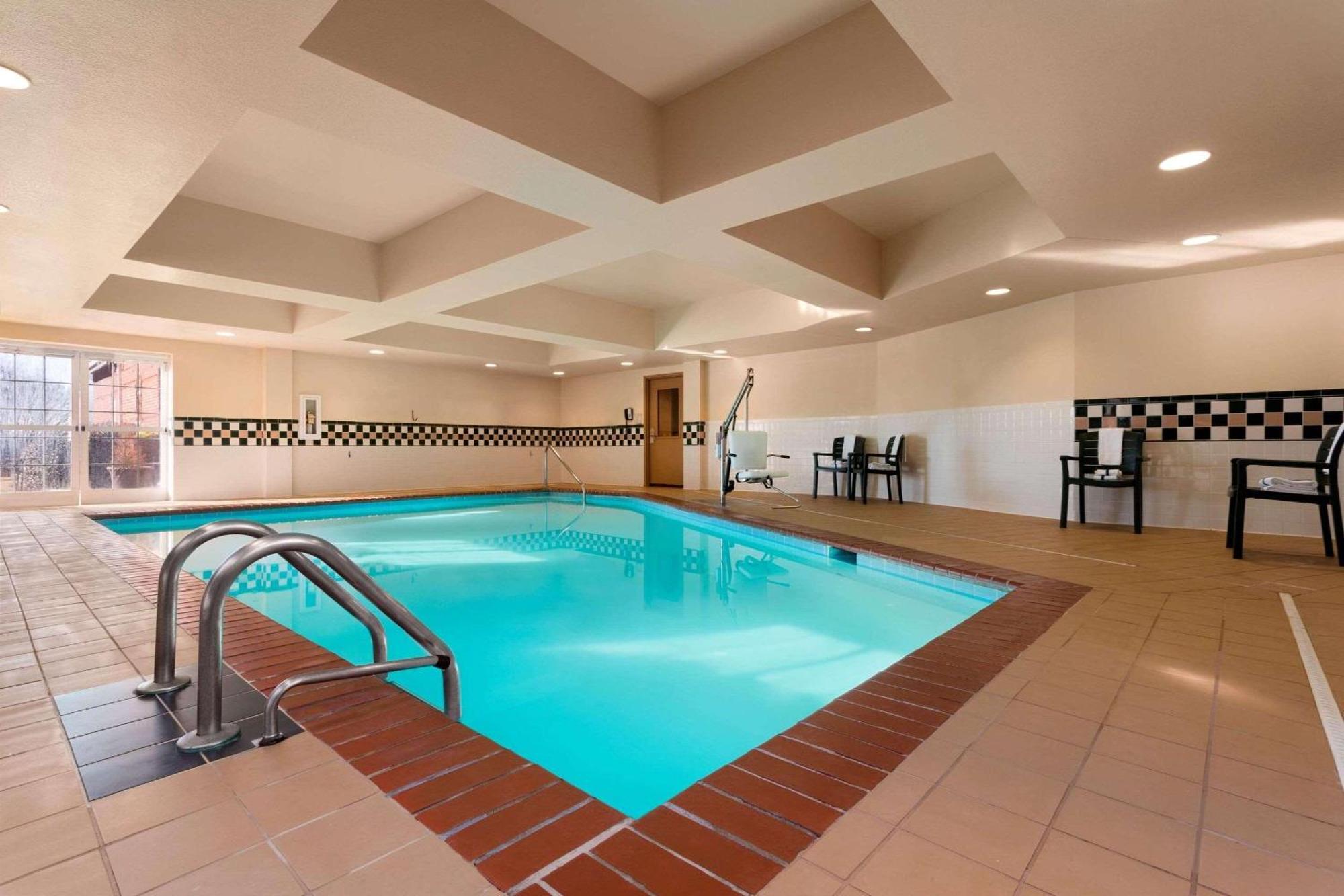 Country Inn & Suites By Radisson, Anderson, Sc Екстериор снимка